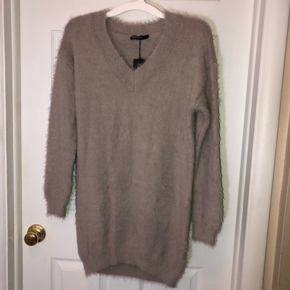 NWT NASTY GAL Mushroom Fluffy V-Neck Sweater Dress Size Small - Picture 4 of 9